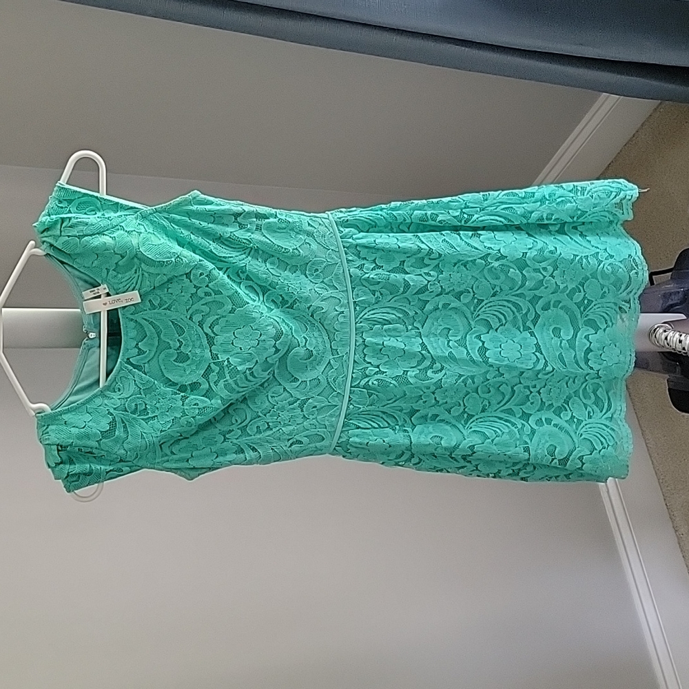 Love, Zoe Small Seafoam Lace Dress